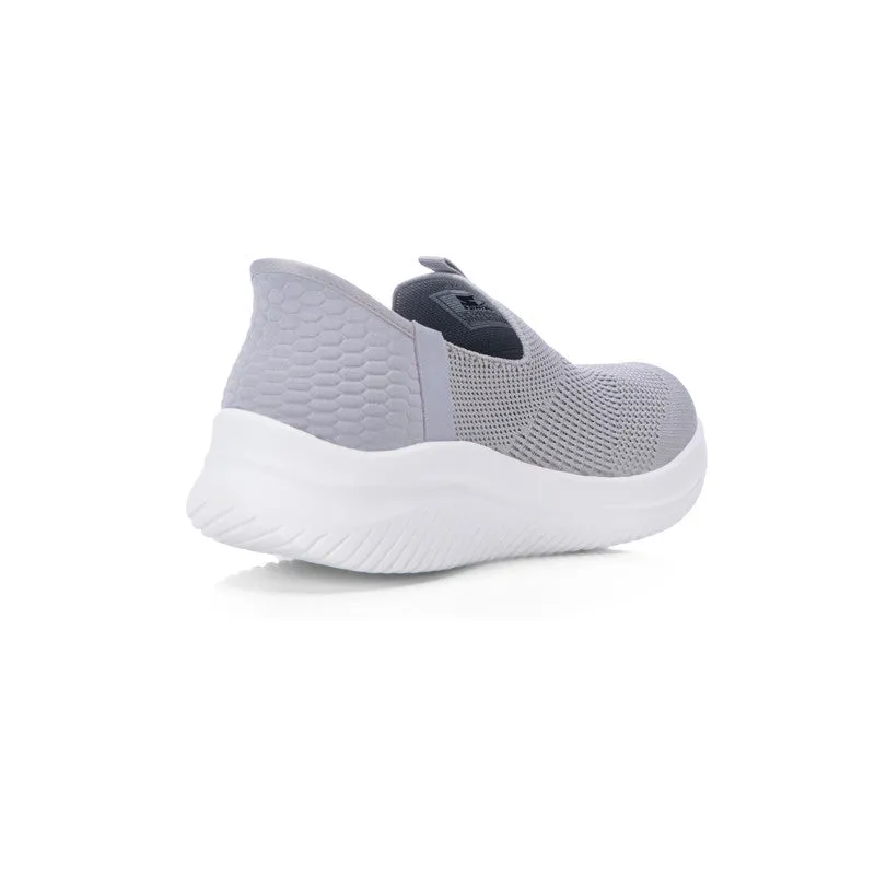 Women Essential Sneakers